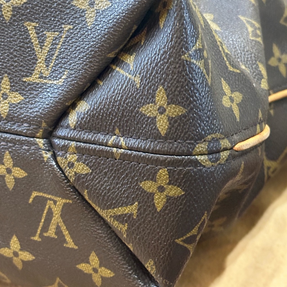 Louis Vuitton Sully MM - Picture 7 of 16